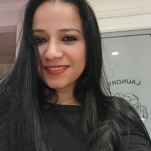 Meet your Posher, Verónica